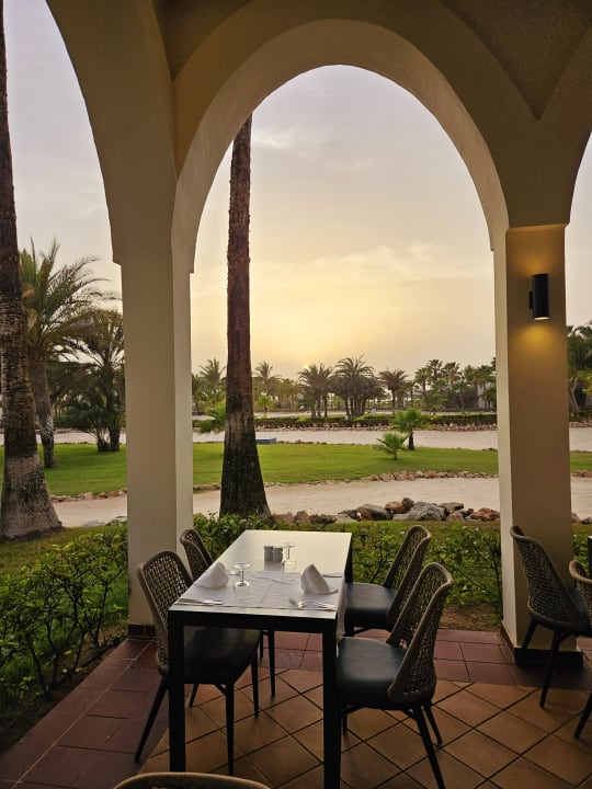 Gastro Hotel Riu Karamboa
