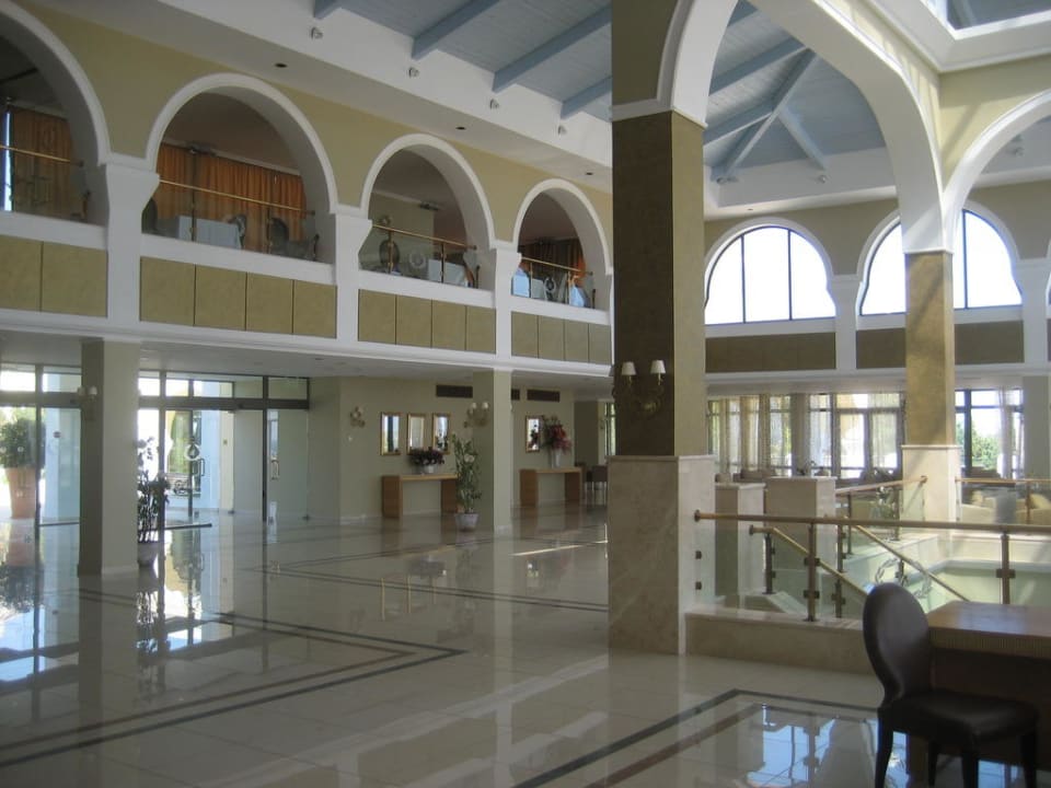 Innenansicht Eingangshalle Porto Bello Royal