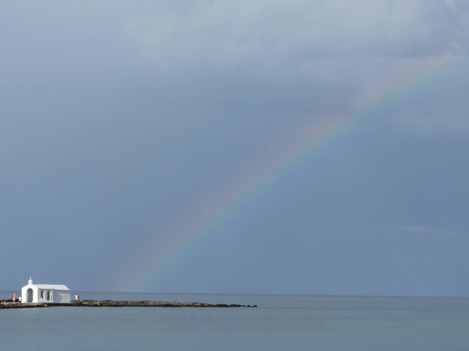 Kapelle im Meer im Osten vor Fischerhafen Hotel Corissia Princess