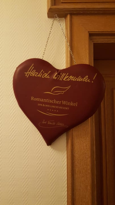 Begrüßung an der Zimmertür Romantischer Winkel RoLigio® & Wellness Resort