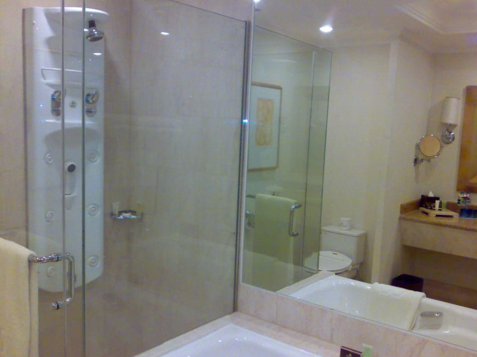 Bathroom view Hotel Mulia Senayan, Jakarta