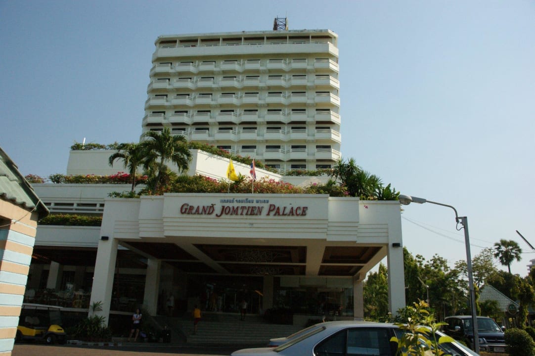 Wejście Hotel Grand Jomtien Palace