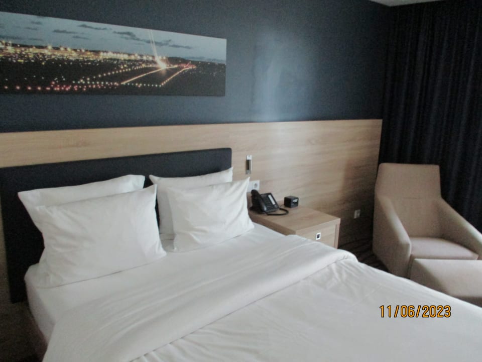 Zimmer Hampton By Hilton Frankfurt Airport