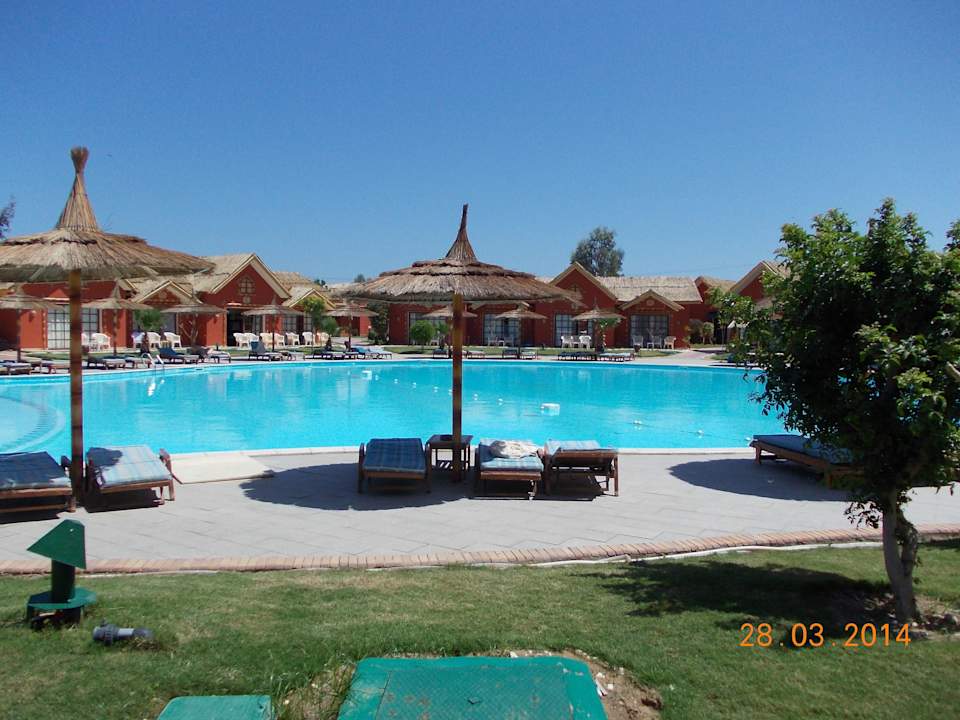 Blick von der Zimmerterrasse  Pickalbatros Jungle Aqua Park Resort - Neverland Hurghada