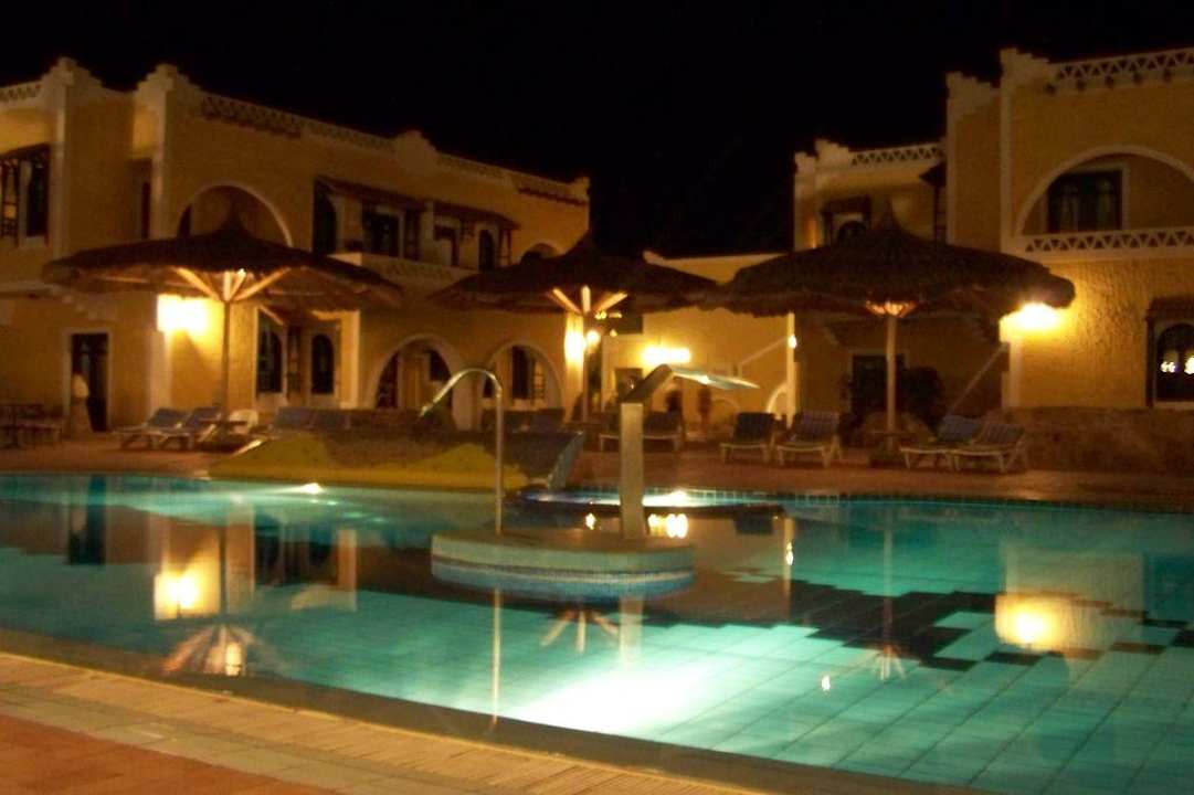 Mały basen Hotel El Faraana Reef Resort
