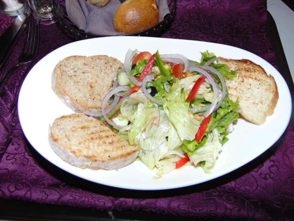 Gastro Crowne Plaza Nairobi Airport