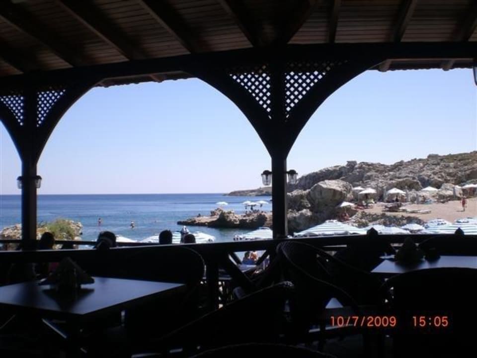 Beach Bar "The Roc" Hotel Kalithea Horizon Royal