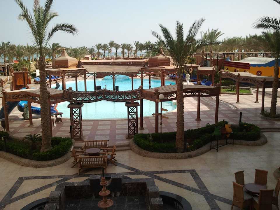 Вид с балкона отеля Riviera Aqua Park Resort