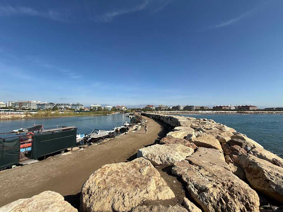 Strand Dream World Resort & Spa