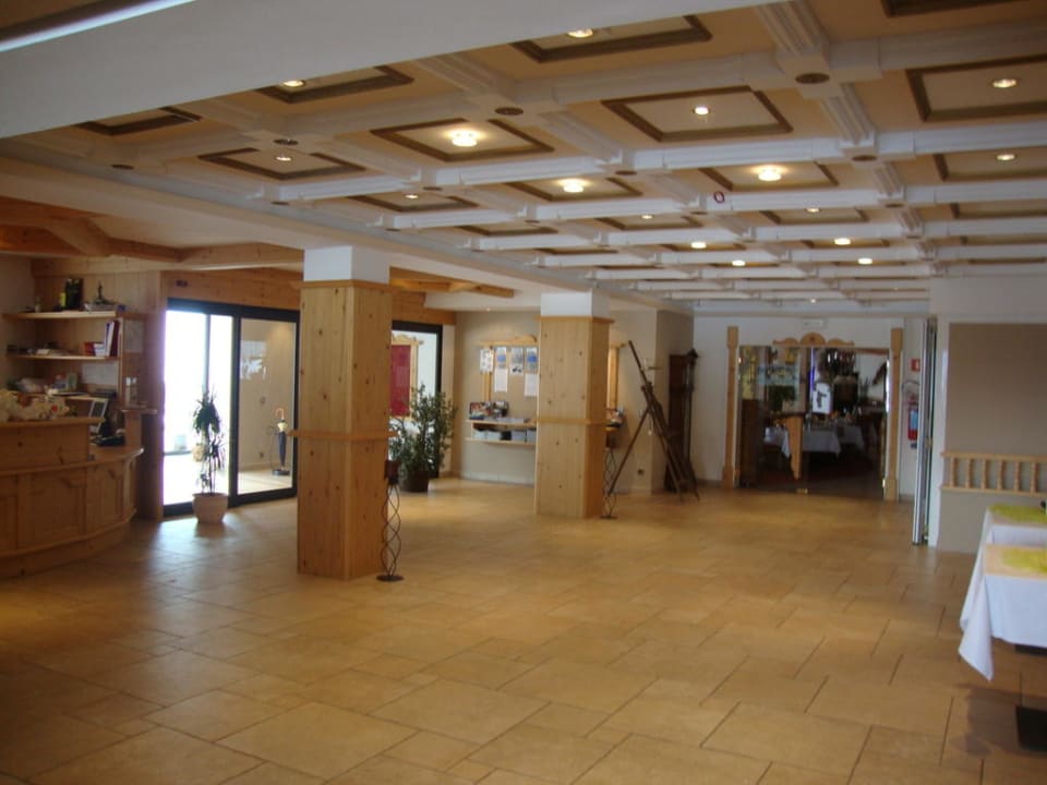 Eingangshalle und Rezeption Berghotel Ratschings