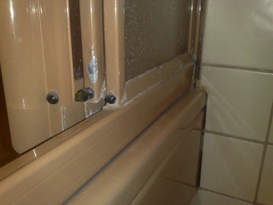 Alte Badausstattung Hotel Medo