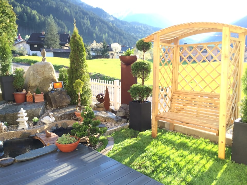 Gartenanlage Villa Romantica Appartements