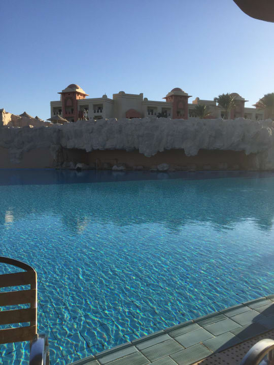 Pool Serenity Alpha Beach