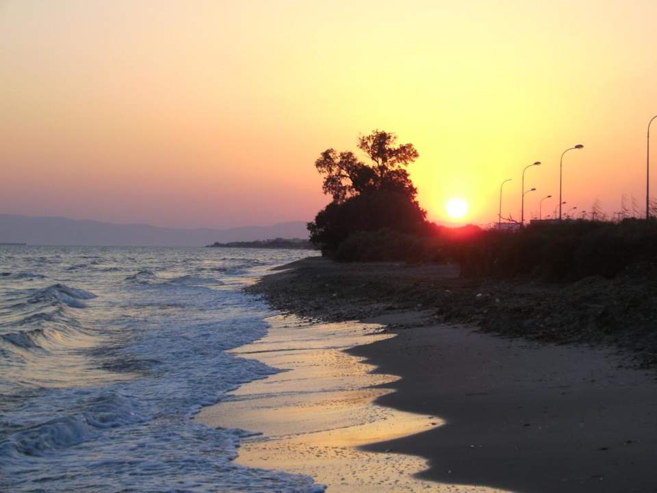 Sonnenaufgang Costa Angela Seaside Resort
