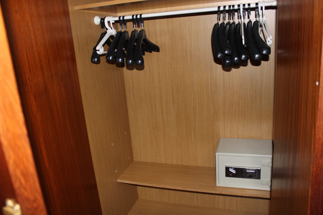 Schrank und sef La Santa Maria Hotel