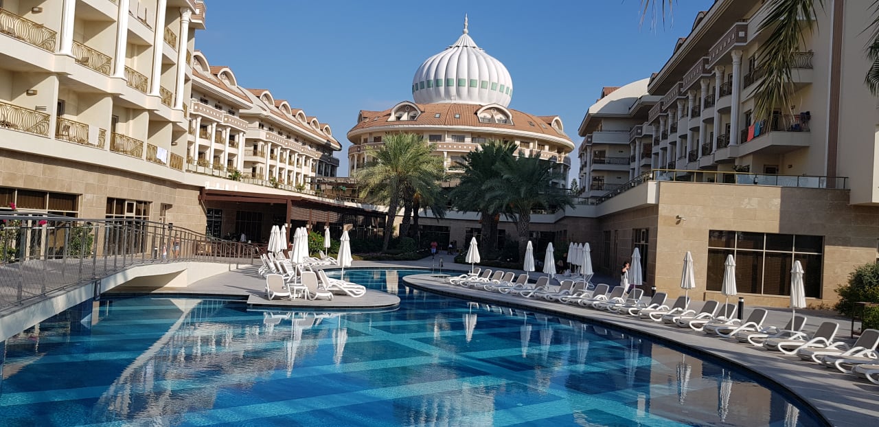 Pool Kirman Belazur Resort & Spa