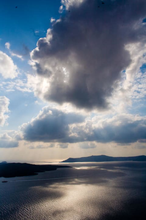 Volcano blue Aegagros Caldera Houses
