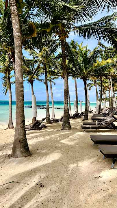 Strand Crystals Beach Resort Belle Mare, a member of Radisson Individuals