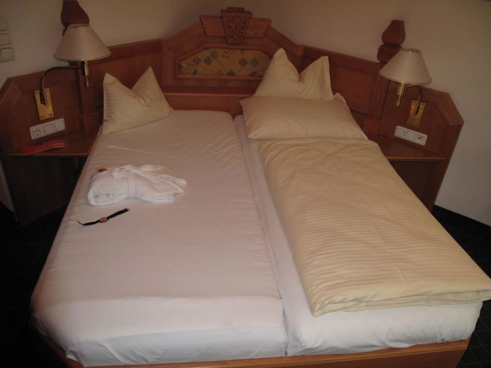 Heerlijk bed DAS EDELWEISS Salzburg Mountain Resort