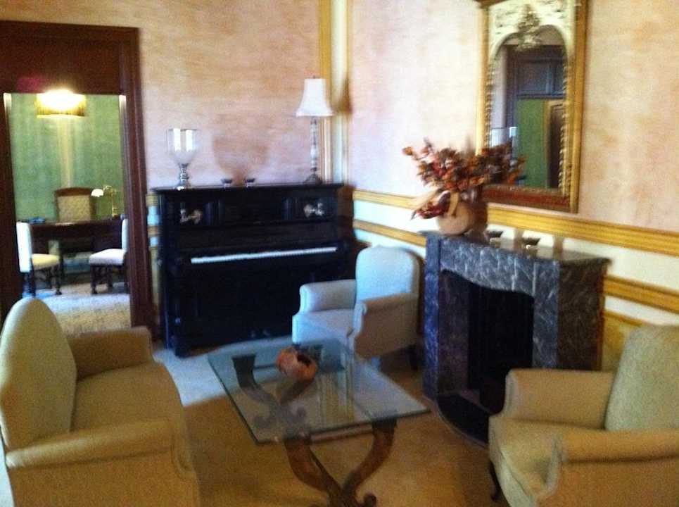 Salon und Bibliothek Hotel Es Jardi Luxury Hotel & Spa Es Jardi