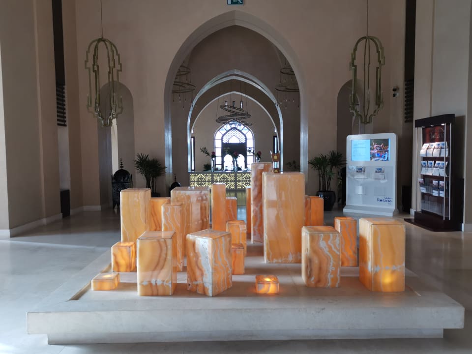 Lobby Salalah Rotana Resort