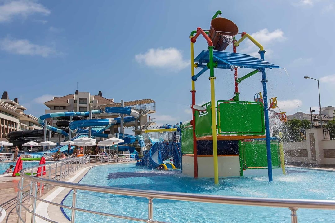 Hoteleigener Aquapark: Kleinkinderbereich Kirman Belazur Resort & Spa
