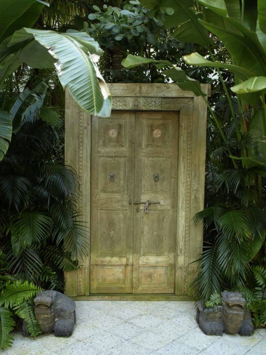 Liebevoll gestaltete Gartenanlage Parrot Key Hotel & Resort