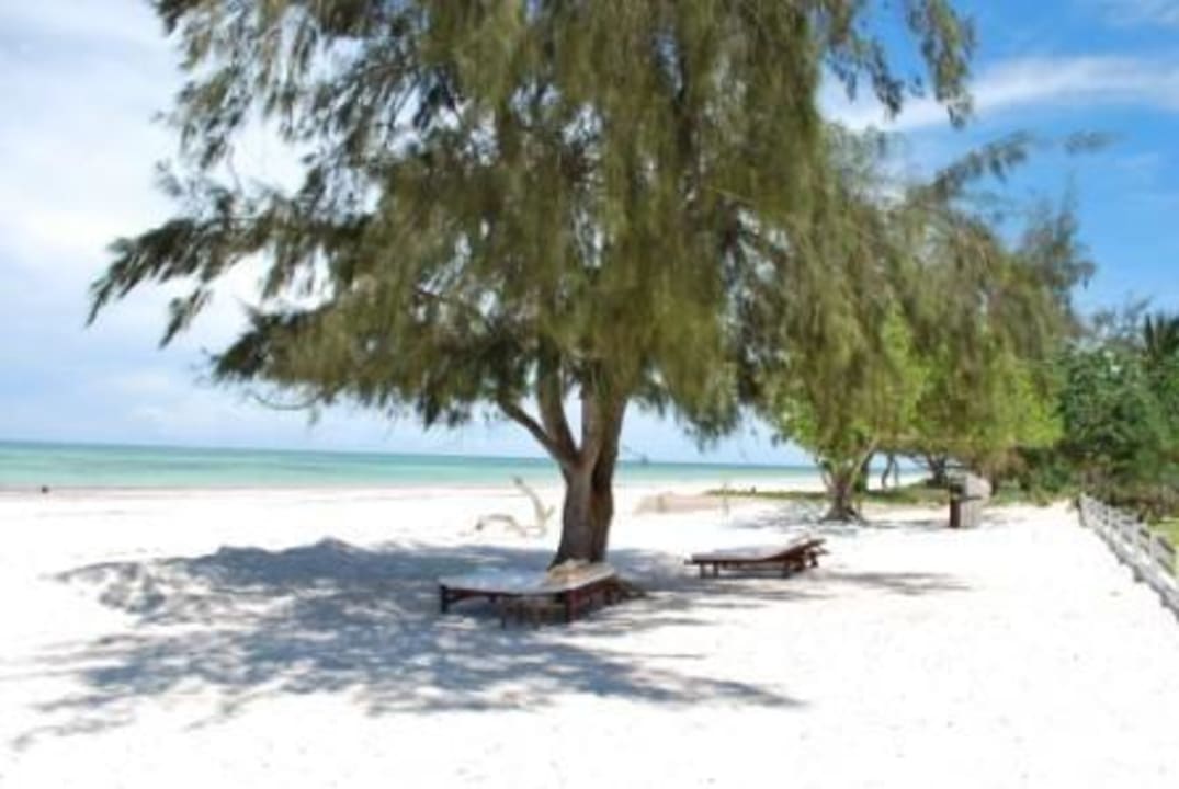 Strand Hotel Karibuni Rafiki Beach Resort