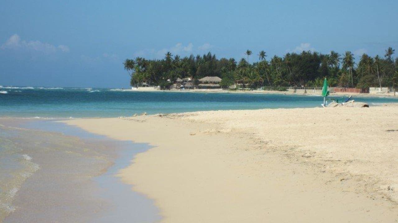 Blick Richtung öffentlichem Strandabschnitt Playa Esmeralda Beach Resort