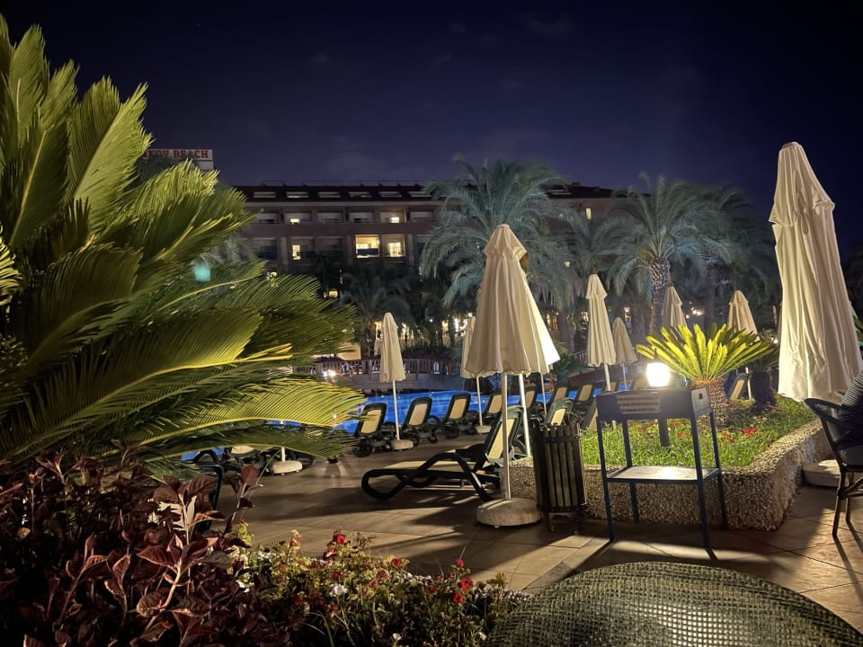 Gartenanlage Sunis Kumköy Beach Resort Hotel & Spa