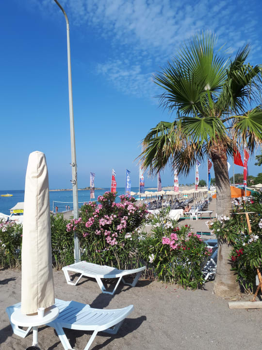 Strand Saphir Resort & Spa