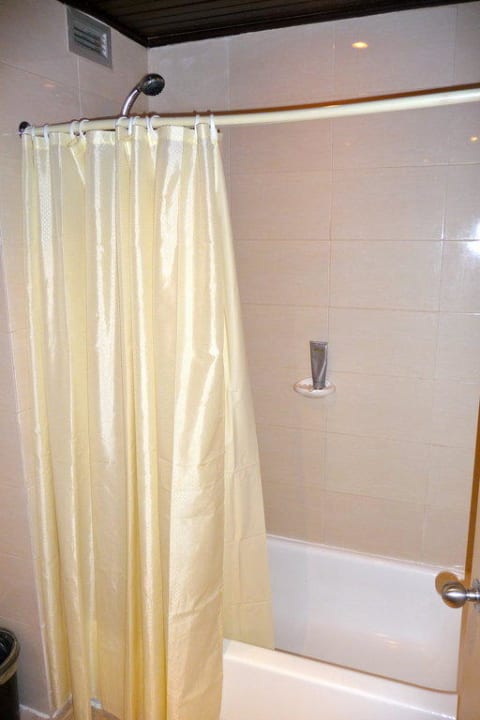 Badewanne/Dusche Dreams La Romana Resort & Spa