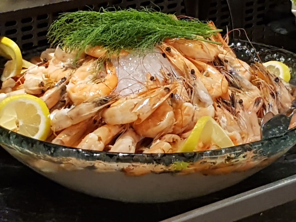 Gastro Rose Rayhaan by Rotana