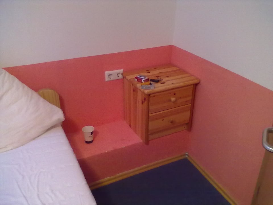 Leider keine Nachttisch Lampen Hotel Zur Eisenbahn