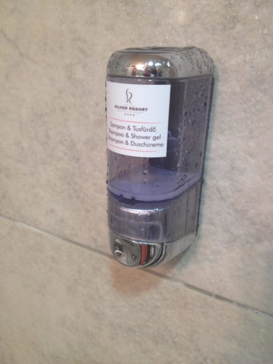 Duschgel nicht aufgefüllt ! Hotel Golden Lake Resort