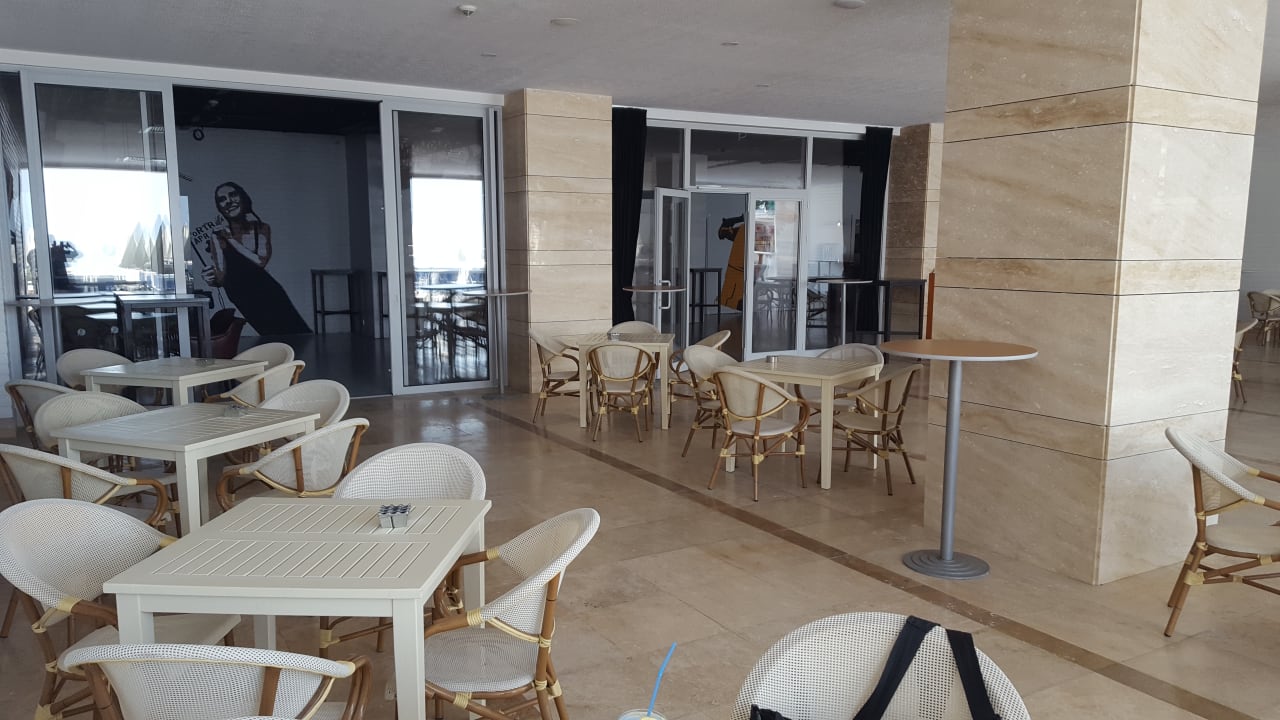 Restaurant Ramada Plaza by Wyndham Antalya