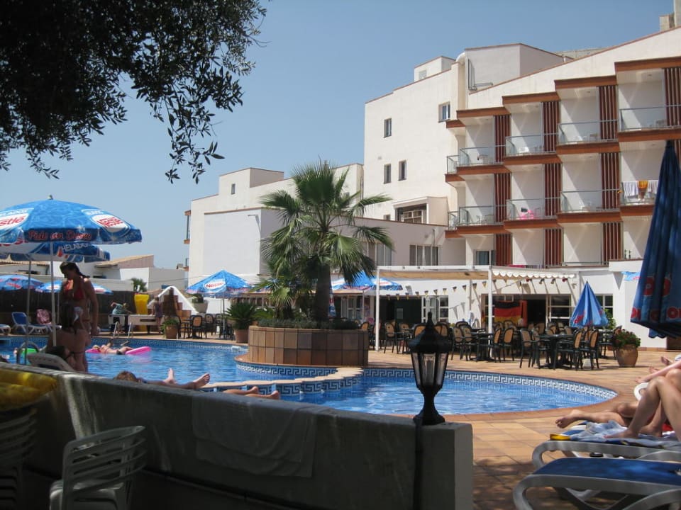 Der Pool Hotel Clumba