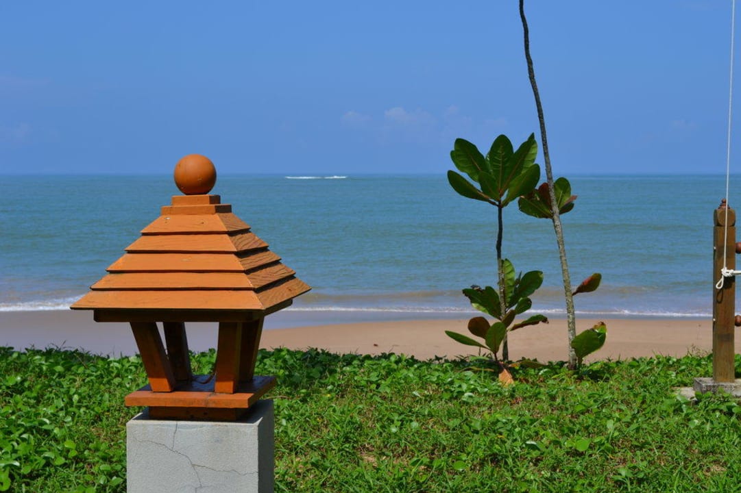 Ausblick von der Gartenliege Khao Lak Merlin Resort