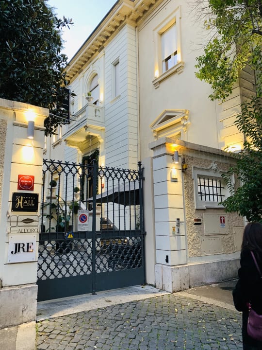 Sonstiges The H'All Tailor Suite