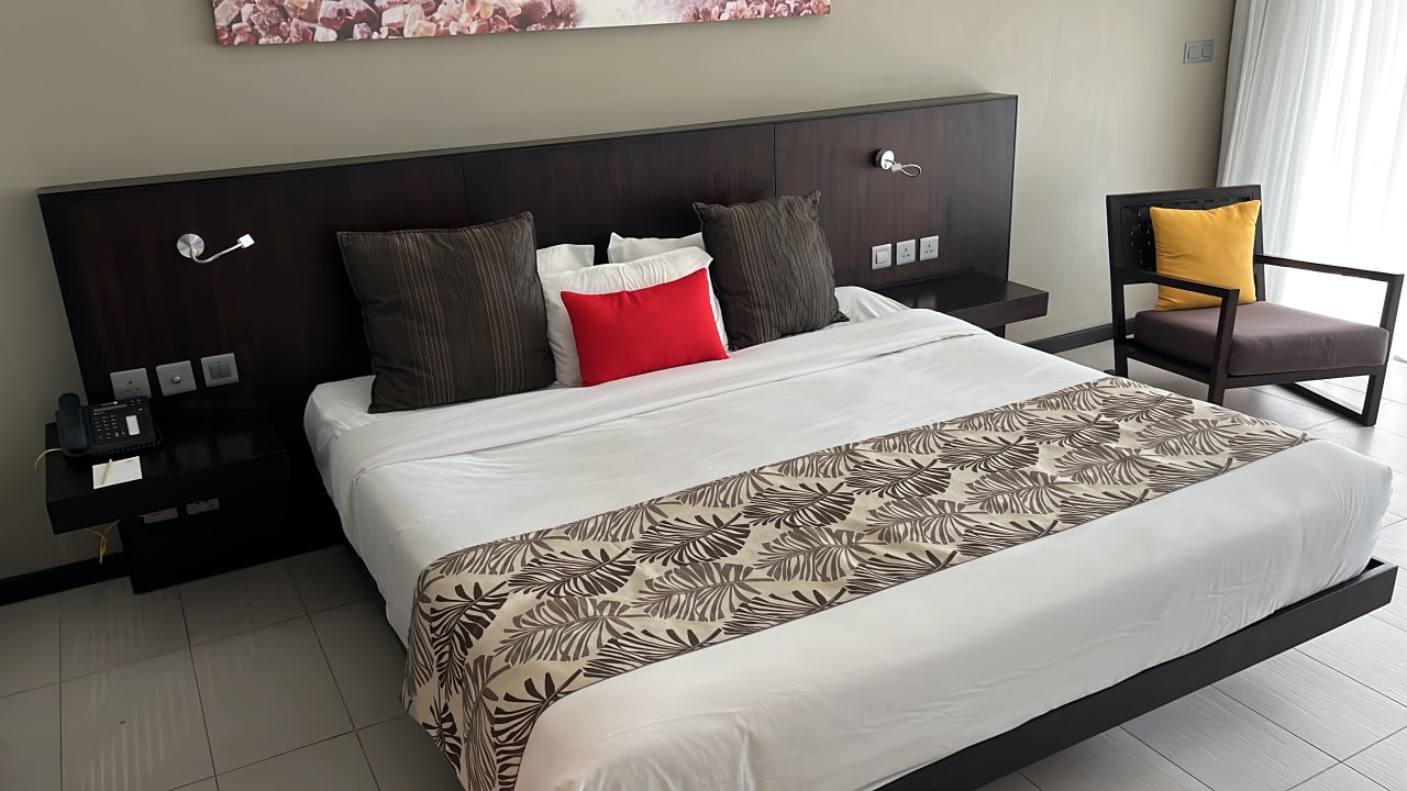 Zimmer Crystals Beach Resort Belle Mare, a member of Radisson Individuals