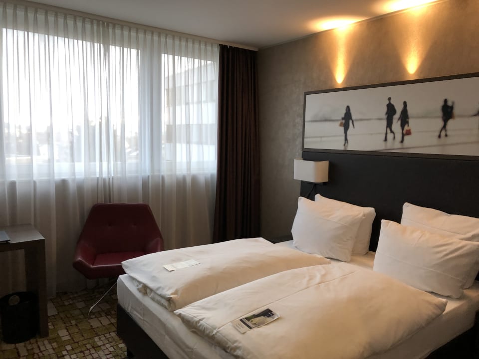 Zimmer Dorint Airport-Hotel Zürich