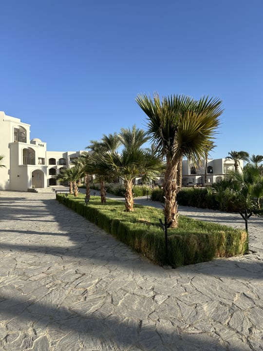 Gartenanlage Serry Beach Resort