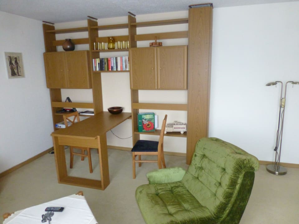 Schrankregal Privatzimmer Schoen