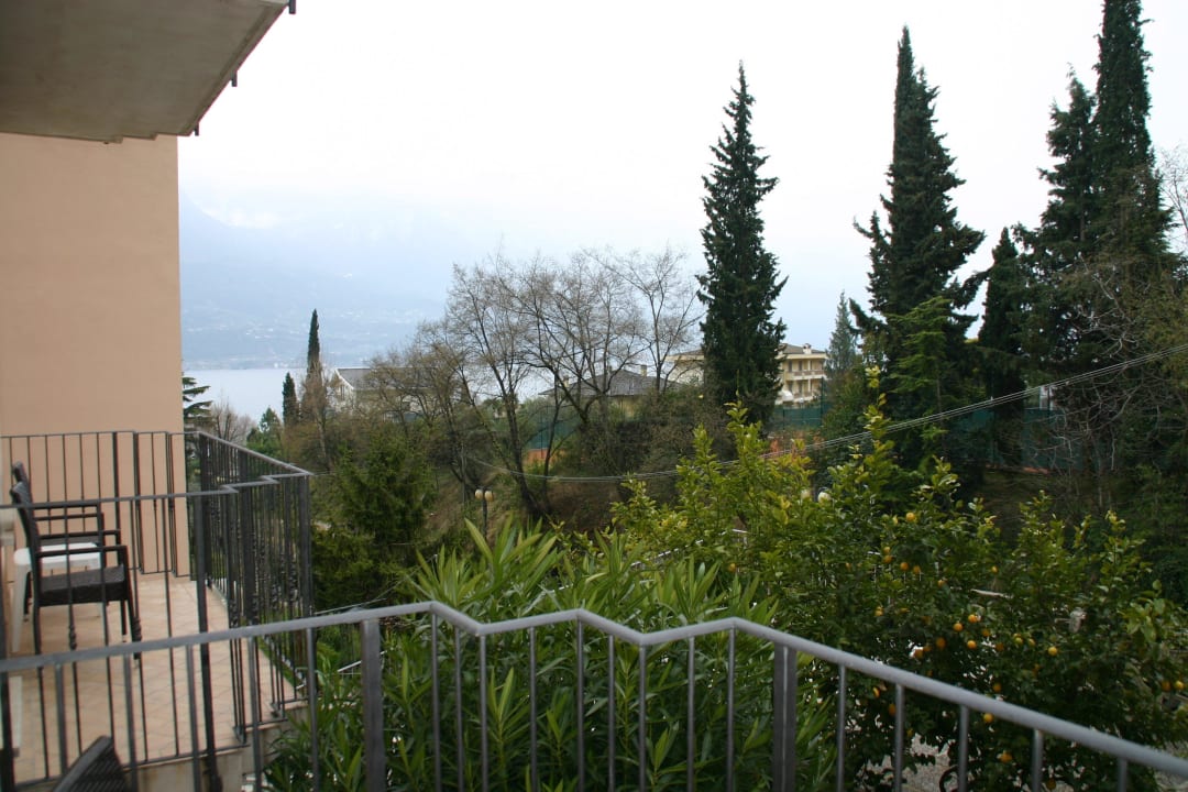 Kleiner Balkon Hotel Garda Bellevue