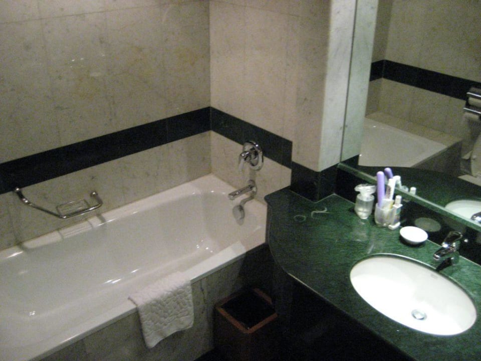 Bad The Landmark Bangkok