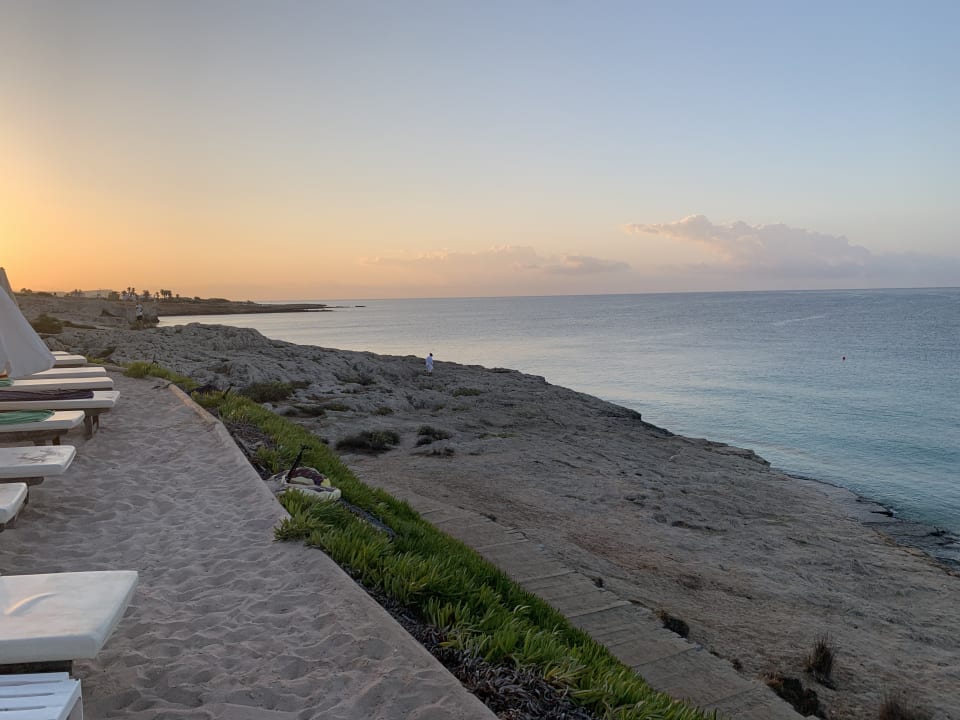 Strand Hotel Grecian Sands