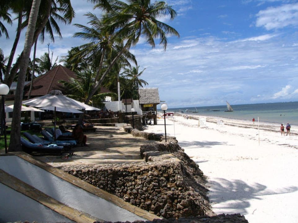 Strand Hotel Kenya Bay Beach