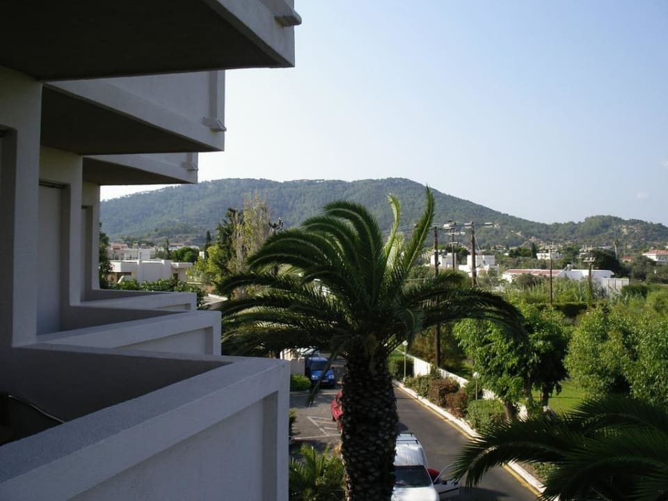 Widok na wyjazd do hotelu  Ialyssos Bay