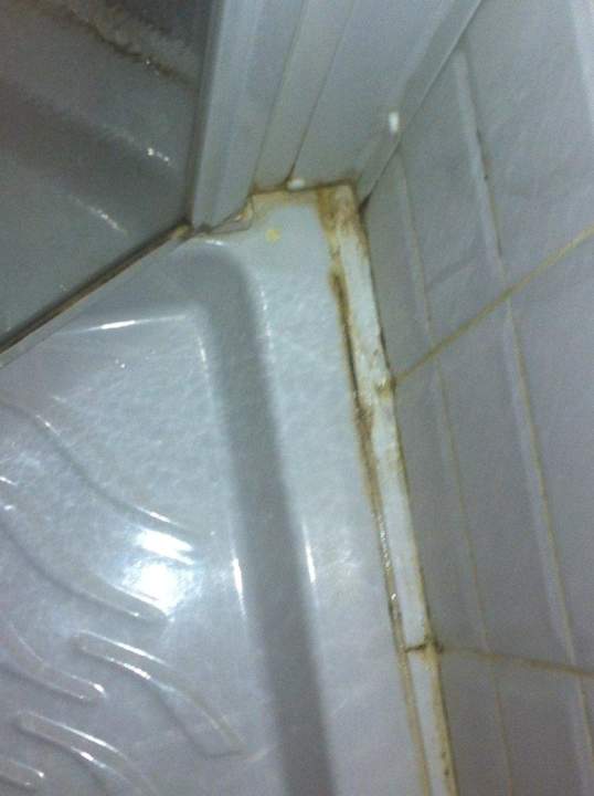 Zustand Fugen Dusche Country House Bosco Lazzeroni