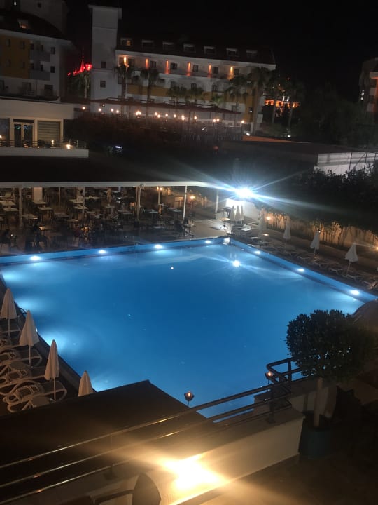 Pool Side Aquamarin Resort & Spa